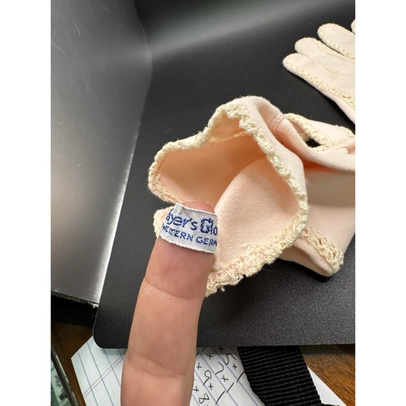 Vintage Max Mayer's Gloves Pink With Lace - Size 8 1/2 - Picture 9 of 10